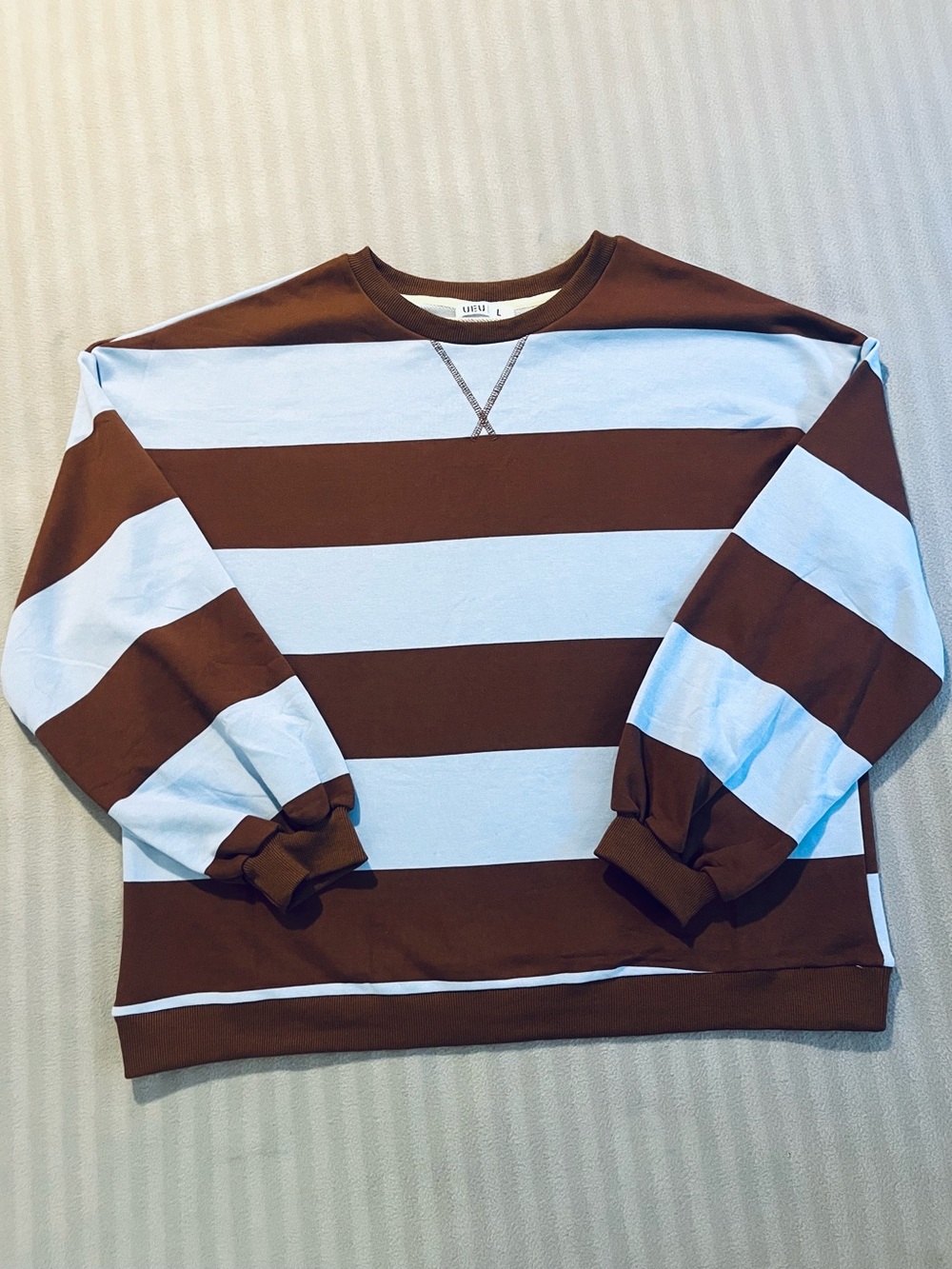 Striped UeU size L 
Crewneck Sweater in Brown and Light Blue